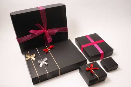 Geschenkdoos & Deksel Gaby Zwart Mat 52x40x9cm 25stuks