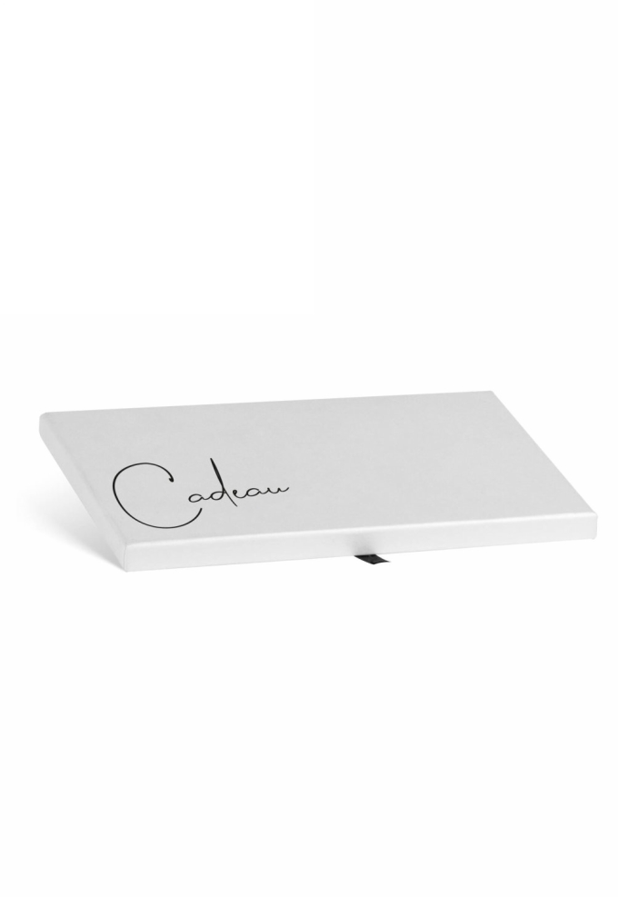 Cadeaubon + Luxe Cadeaudoosje Wit Cadeau Met Lint 22x11x1.3cm 10stuks