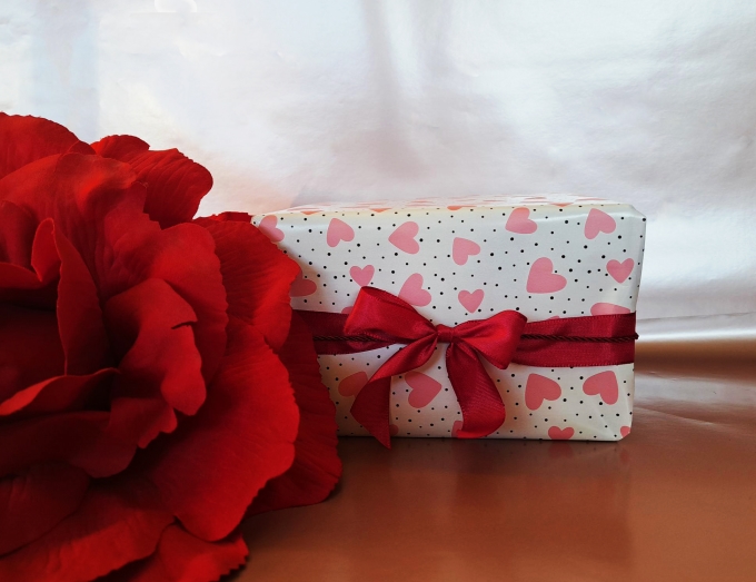 Kadopapier Coated Hearts 30cm x 100meter