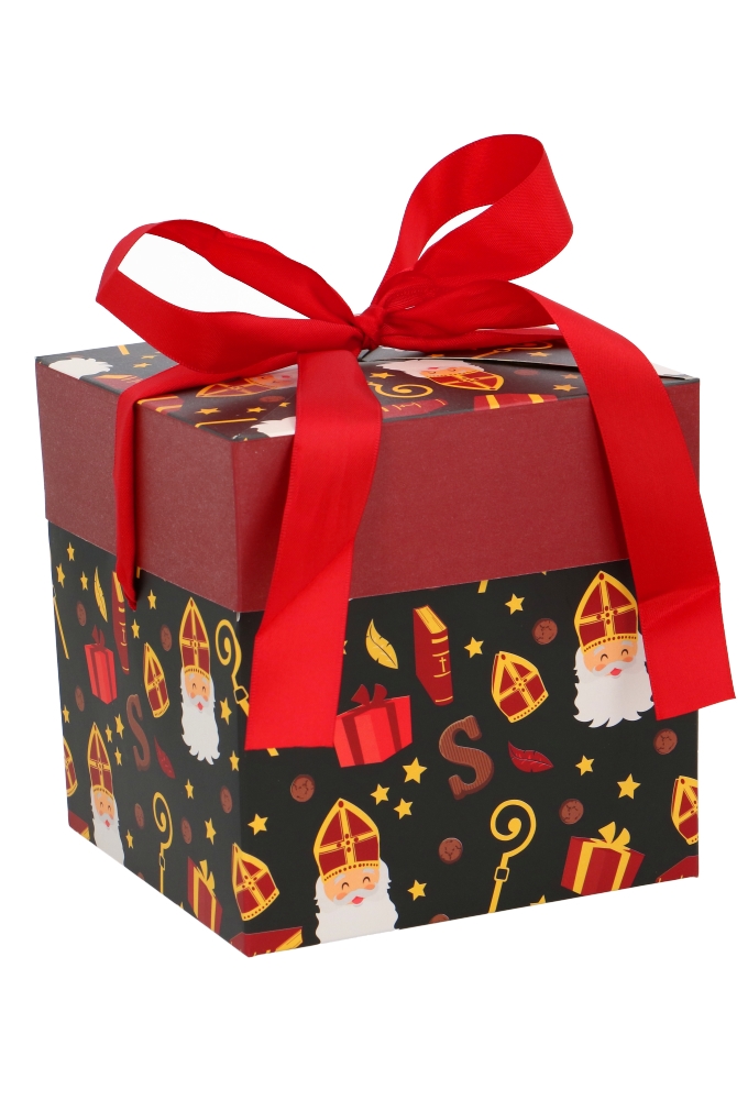 Sintgeschenkdoos Sinterklaas Met Staf Met Rood Lint 15x15x15cm 25stuks