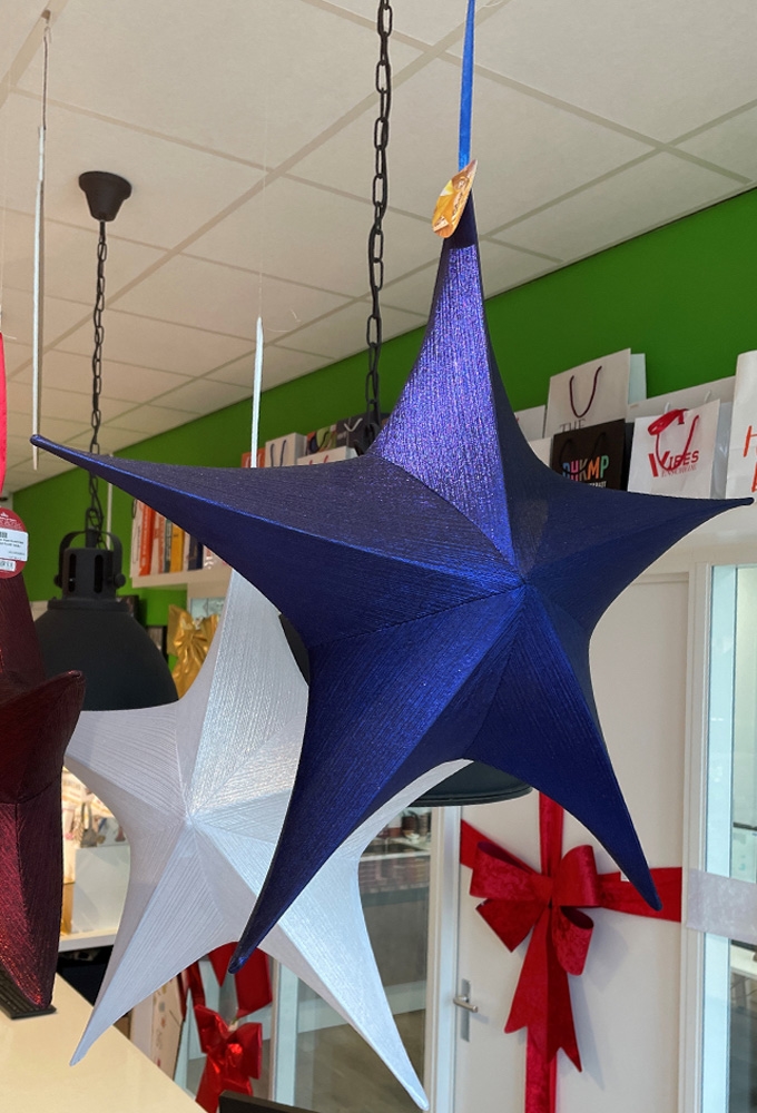 Decoratie Pionbino Stars Blauw Medium 65cm doorsnee Met Koord 1stuks