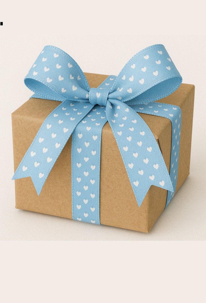 AKTIE Kadolint Satijn Enkel Baby Blauw Hartjes Wit 50mm x 50meter