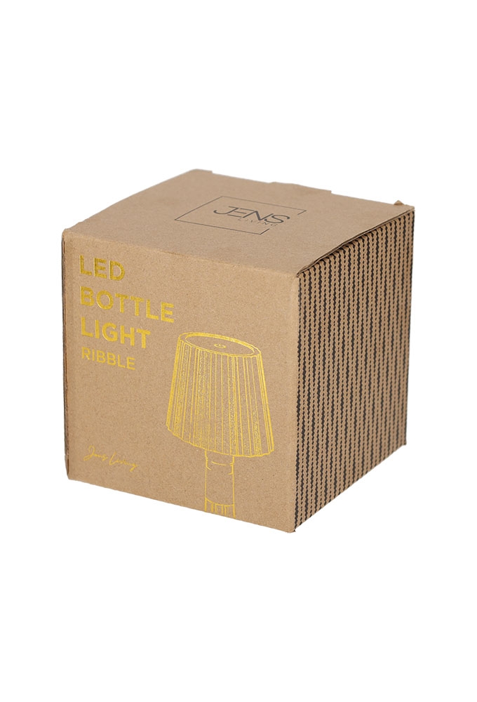 Jens Living Led Fles Lamp Ribbel Taupe 11.2x11.2x14.5cm 1stuks Jens Living Led Fles Lamp Ribbel Taupe 11.2x11.2x14.5cm 1stuks