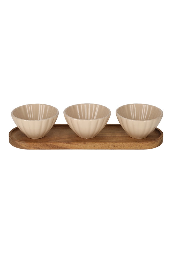 Jens Living Serveerset Met Schelp Schaaltjes Beige 30x9x6cm 1stuks Jens Living Serveerset Met Schelp Schaaltjes Beige 30x9x6cm 1stuks