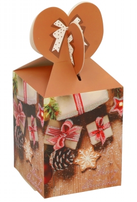 Geschenkdoosje Merry Christmas Beige 8.5x8.5x10.5cm 12stuks Geschenkdoosje Merry Christmas Beige 8.5x8.5x10.5cm 12stuks