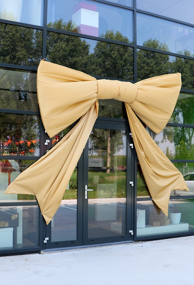 Megastrik StrikXXXXL Goud 300x150cm Lint Strik Is 100cm Megastrik StrikXXXXL Goud 300x150cm Lint Strik Is 100cm