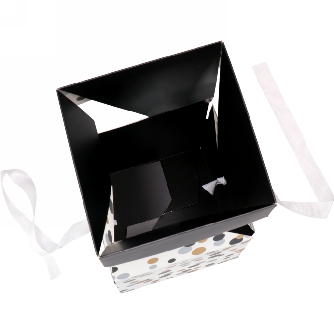 Geschenkdoos Regalo Black Gifts Dots & Wit Lint 15x15x15cm 25stuks