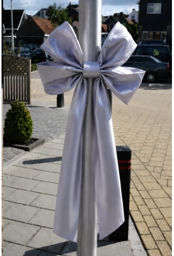 Decoratie Strik Zilver 50x35+80cm Lint 18cm extra 50cm Lint