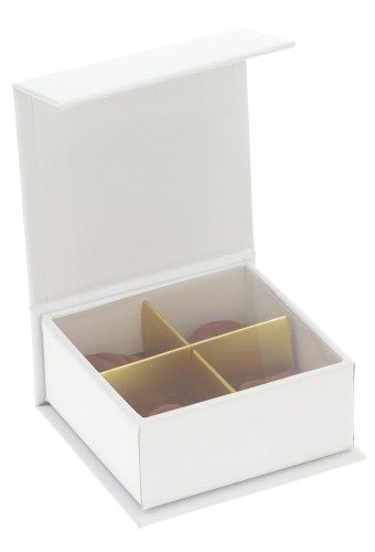 Magneet Bonbondoosjes Mat Wit 4 Bonbons 6.9x6.9x3cm FSC® 10stuks
