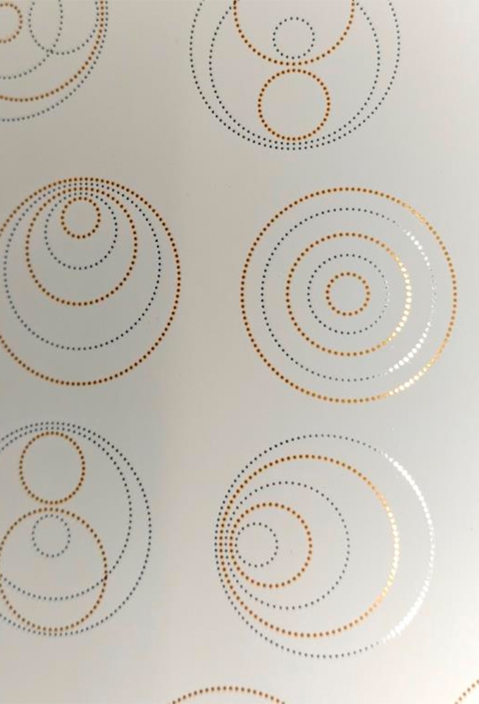 Kadopapier Ivory Gold Circles Metallic 50cm x 150meter