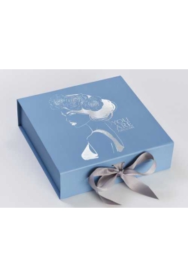 Luxueuze Magneetdozen Diamond & Satijn Blauw Mat 28.5x29x8.7cm 12stuks