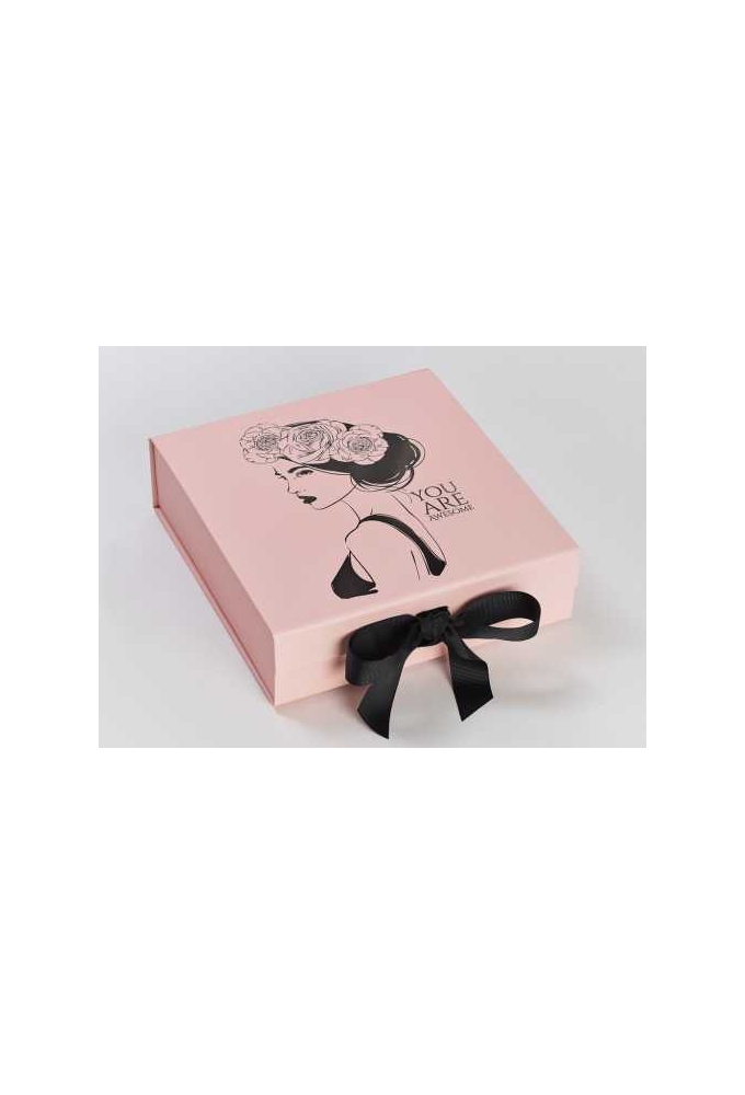 Luxueuze Magneetdozen Diamond & Satijn Roze Mat 20.5x21.5x6cm 12stuks