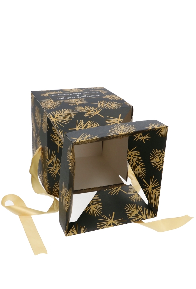 Kerstgeschenkdoos Prettige Feestdagen FSC® Met Goud Lint 15x15x15cm 25stuks