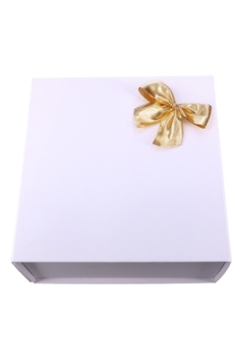 Luxe Strikje Satijn Goud & Plakker 7.5x6cm 50stuks lint 2.5cm OP IS OP