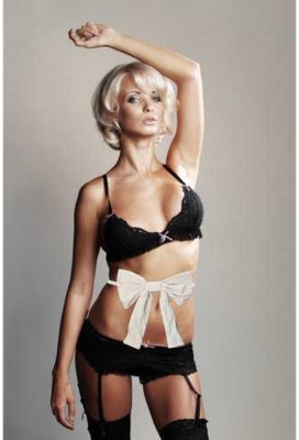 Bodystrik Fluweel Velvet Wit Met 2 Lussen 21x27cm & Elastiek 44cm