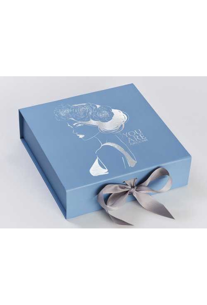 Luxueuze Magneetdozen Diamond & Satijn Blauw Mat 28.5x29x8.7cm 12stuks