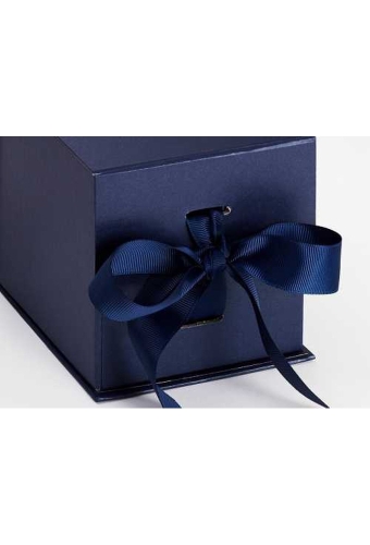 Luxueuze Magneetdozen Diamond & Satijn Navy 9x9x9.5cm 12stuks