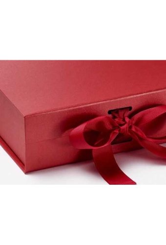 Luxueuze Magneetdozen Diamond & Satijn Rood 20.5x21.5x6cm 12stuks