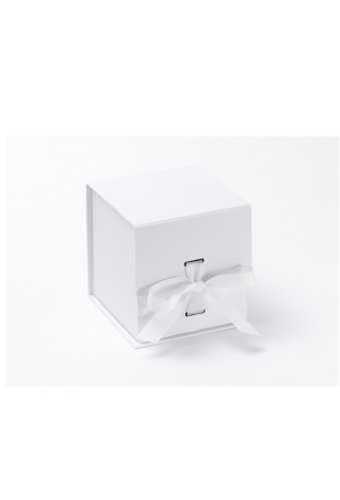 Luxueuze Magneetdozen Diamond & Satijn Wit Mat 11.5x11.5x11.5cm 12st