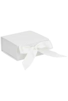Luxueuze Magneetdozen Diamond & Satijn Wit Mat 9.5x11x4.5cm 12stuks