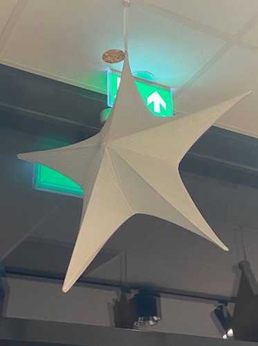 Decoratie Pionbino Stars Wit Medium 65cm doorsnee Met Koord 1stuks