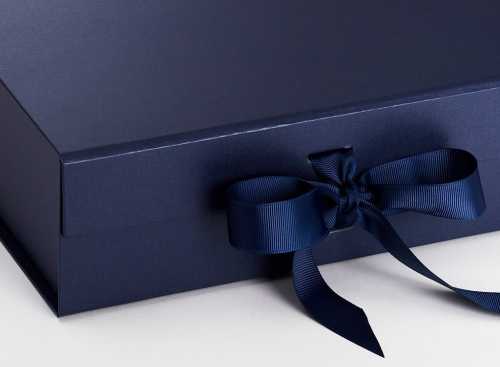 Luxueuze Magneetdozen Diamond & Satijn Navy Mat 28.5x29x8.7cm 12stuks