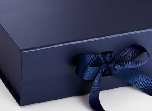 Luxueuze Magneetdozen Diamond & Satijn Navy 31.5x23.5x10.5cm 12st