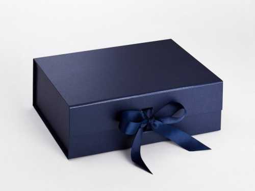 Luxueuze Magneetdozen Diamond & Satijn Navy 31.5x23.5x10.5cm 12st