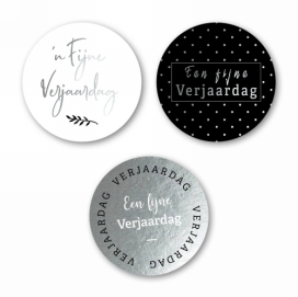 Luxe Etiketten Kerst een Fijne Verjaardag Metallic 4cm 3x 100stuks Luxe Etiketten Kerst een Fijne Verjaardag Metallic 4cm 3x 100stuks