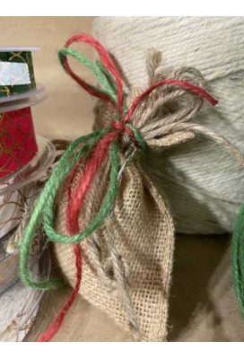 Jutezak Onbedrukt Groot Met Koord 30x40cm 25stuks Jutezak Onbedrukt Groot Met Koord 30x40cm 25stuks