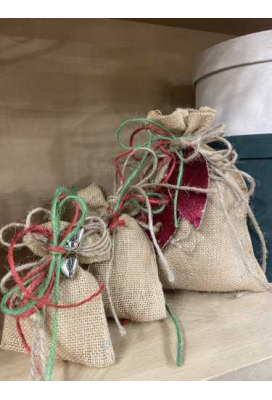 Jutezak Onbedrukt Groot Met Koord 30x40cm 25stuks Jutezak Onbedrukt Groot Met Koord 30x40cm 25stuks