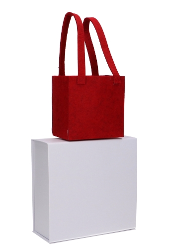 Wijnverpakking 2 Flesjes Piccolo Santa Met Voetjes 11x7.5x24cm 1stuks